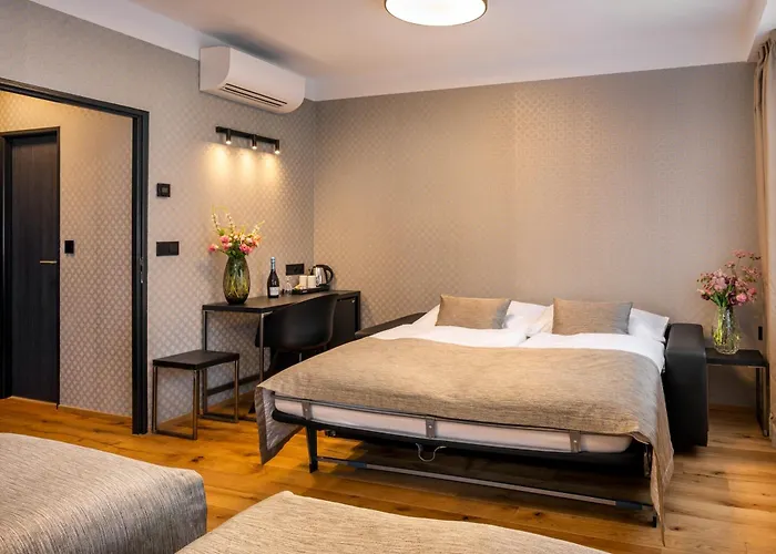 Aida Hotel